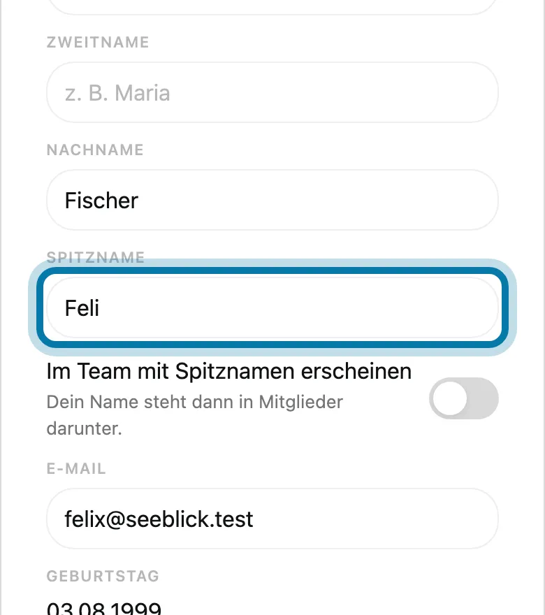 Trag bei Spitzname ein, wie man dich nennt.