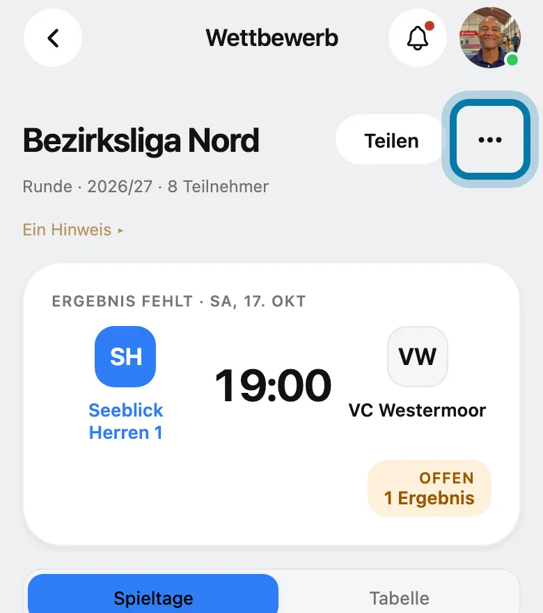 Tippe oben rechts auf ⋯.